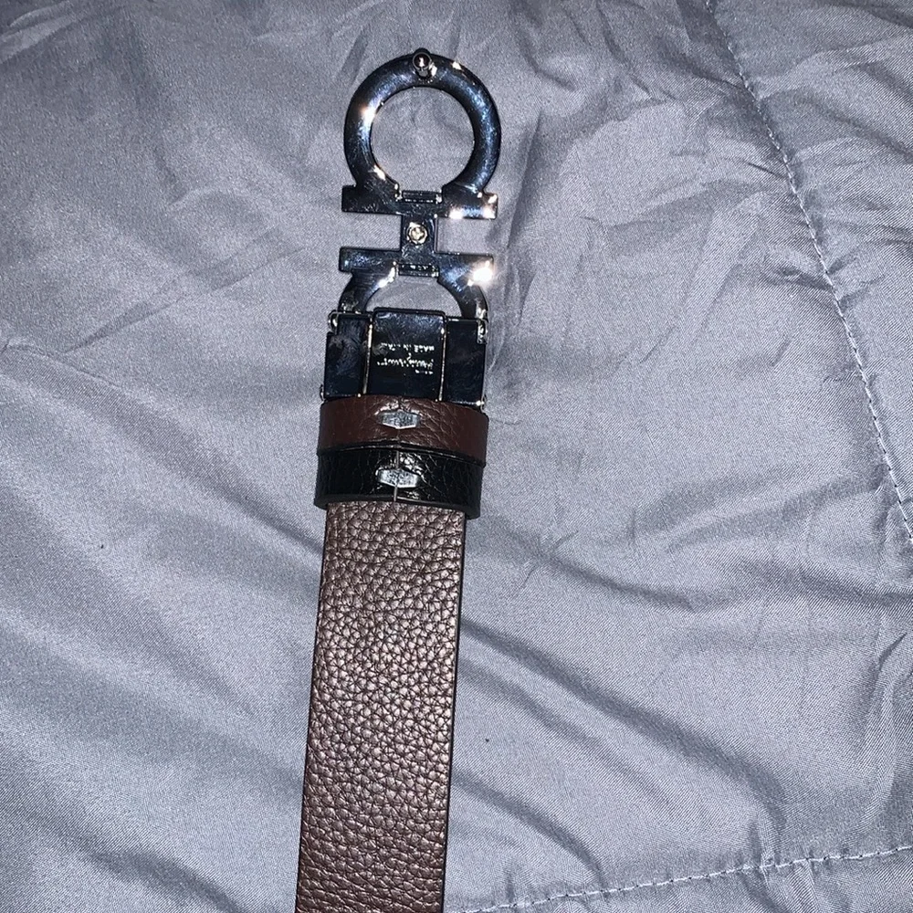 Ferragamo Silver Double Buckle Reversible Black / Brown Men’s Belt 42